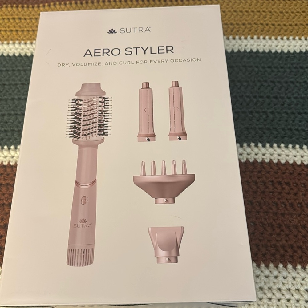 Sutra aero styler 
Dry, volumize, and curl for any occasion.